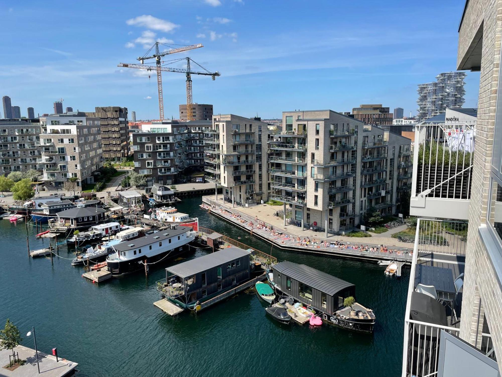 Luksuslejlighed Pa 7 Sal Med Elevator, Vestvendt Altan Og Udsigt Over Havn Og By Lejlighed